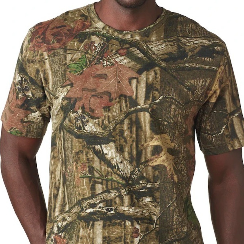 Bundle of Two Mossy Oak Break-up Infinity Camouflage Hunter T-Shirts Size XL
